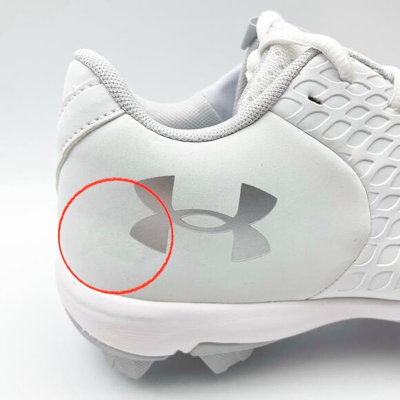 Under Armour Womens Glyde 2.0 RM Field Shoes US 7.5B EU 38.5 White Silver EUC - Picture 12 of 13